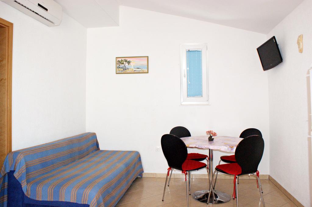 Apartments Kairos - Bili 9 Kaštela Quarto foto