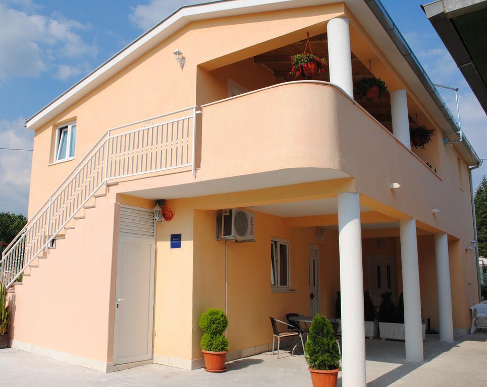 Apartments Kairos - Bili 9 Kaštela Quarto foto