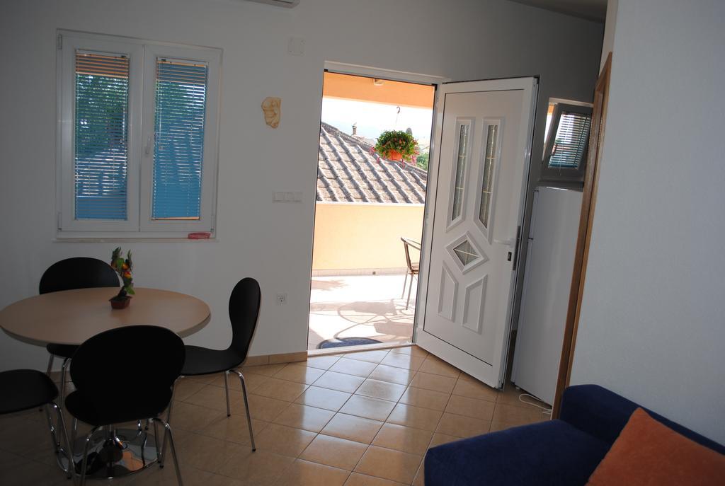 Apartments Kairos - Bili 9 Kaštela Quarto foto