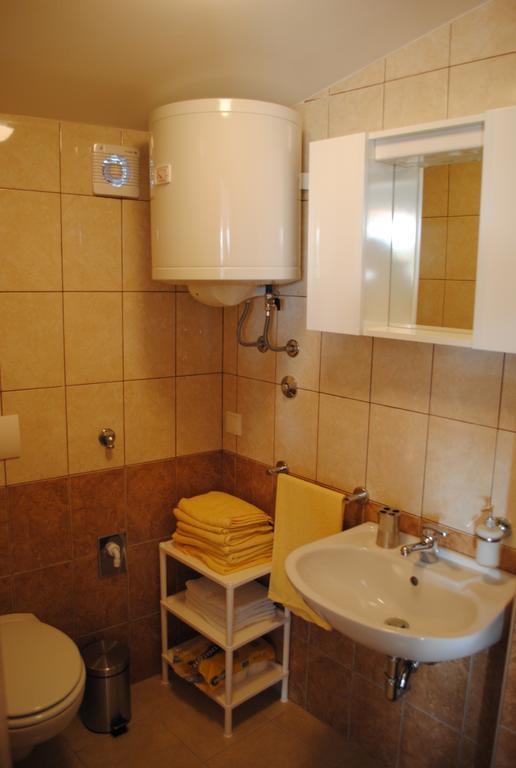 Apartments Kairos - Bili 9 Kaštela Quarto foto